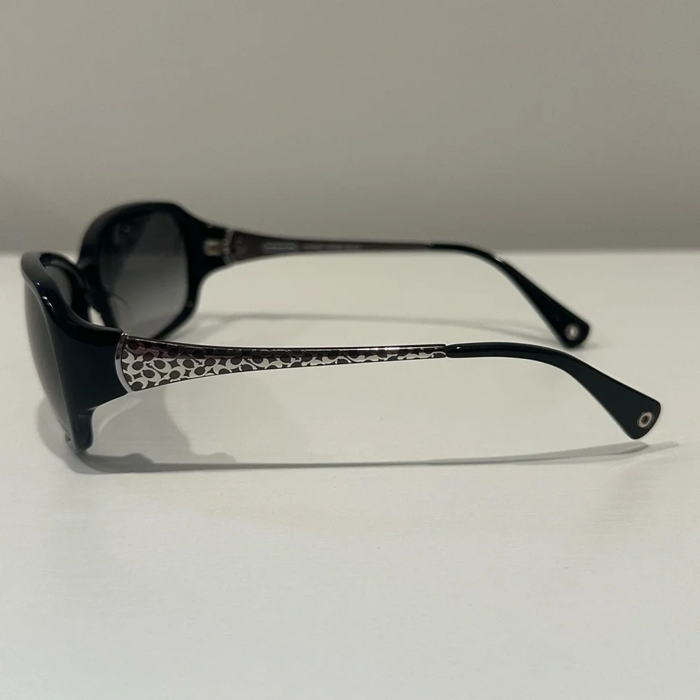 Coach Harriet (S8006h Black Sunglasses with Original Case - Picture 4 of 6
